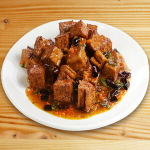 干烹豆腐  깐풍두부 kkanpung Dubu : Fried tofu with sour sauce and red pepper sauce